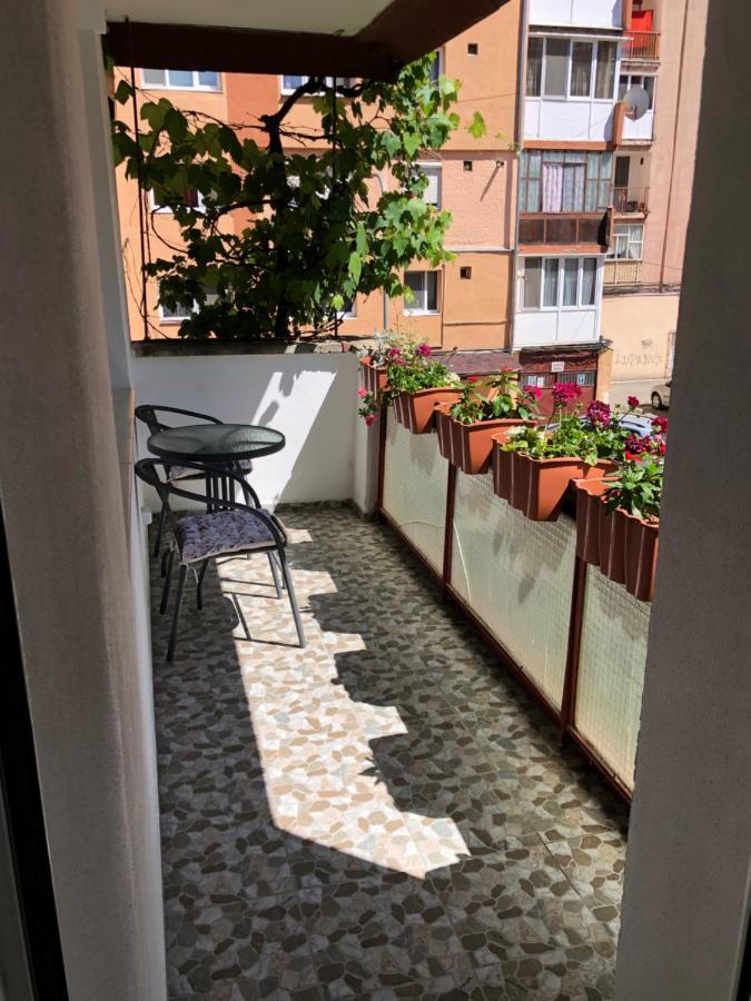 アルバ・ユリアSkepsis Apartamentアパートメント エクステリア 写真